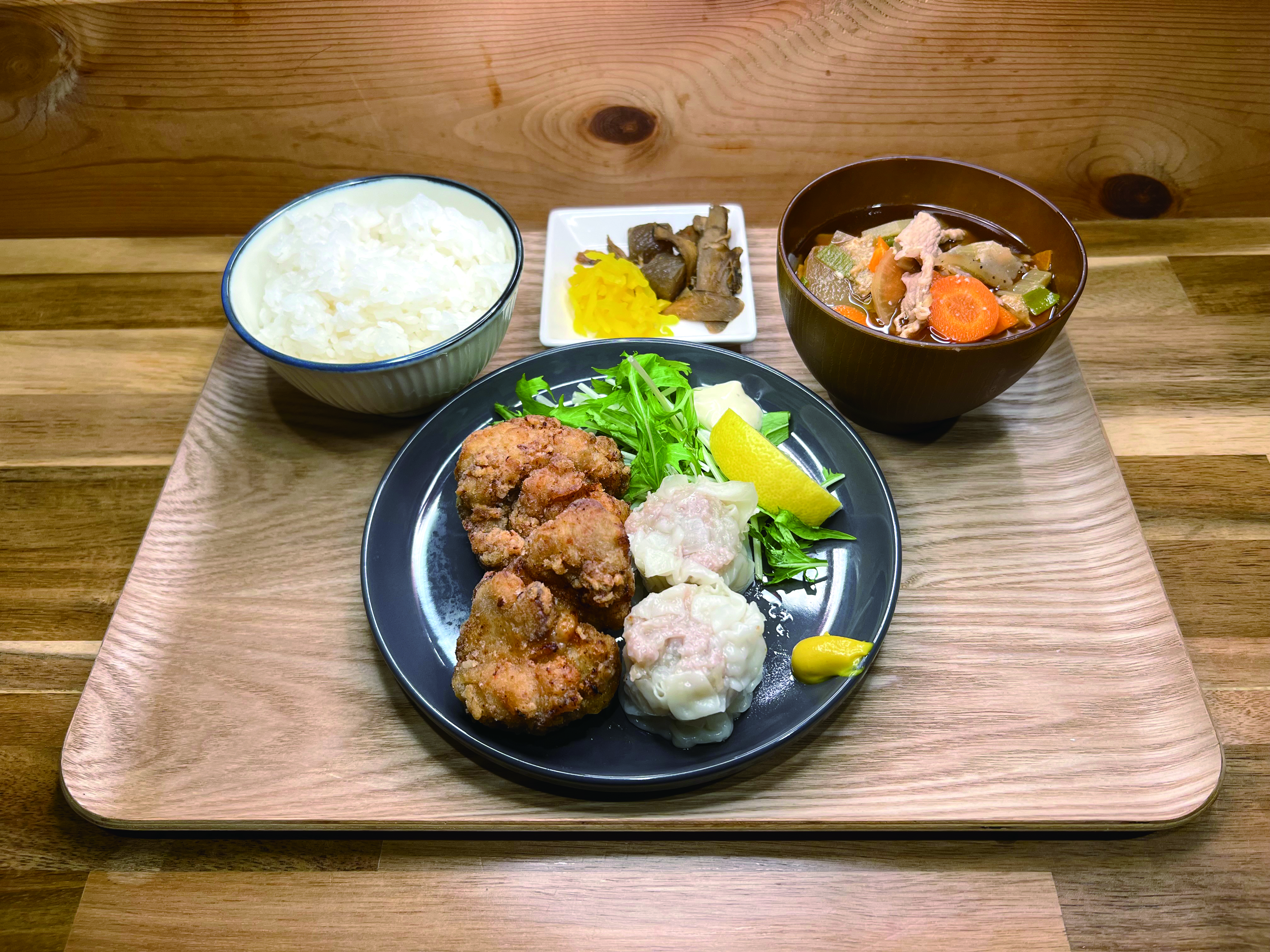 彩華のからしゅう定食